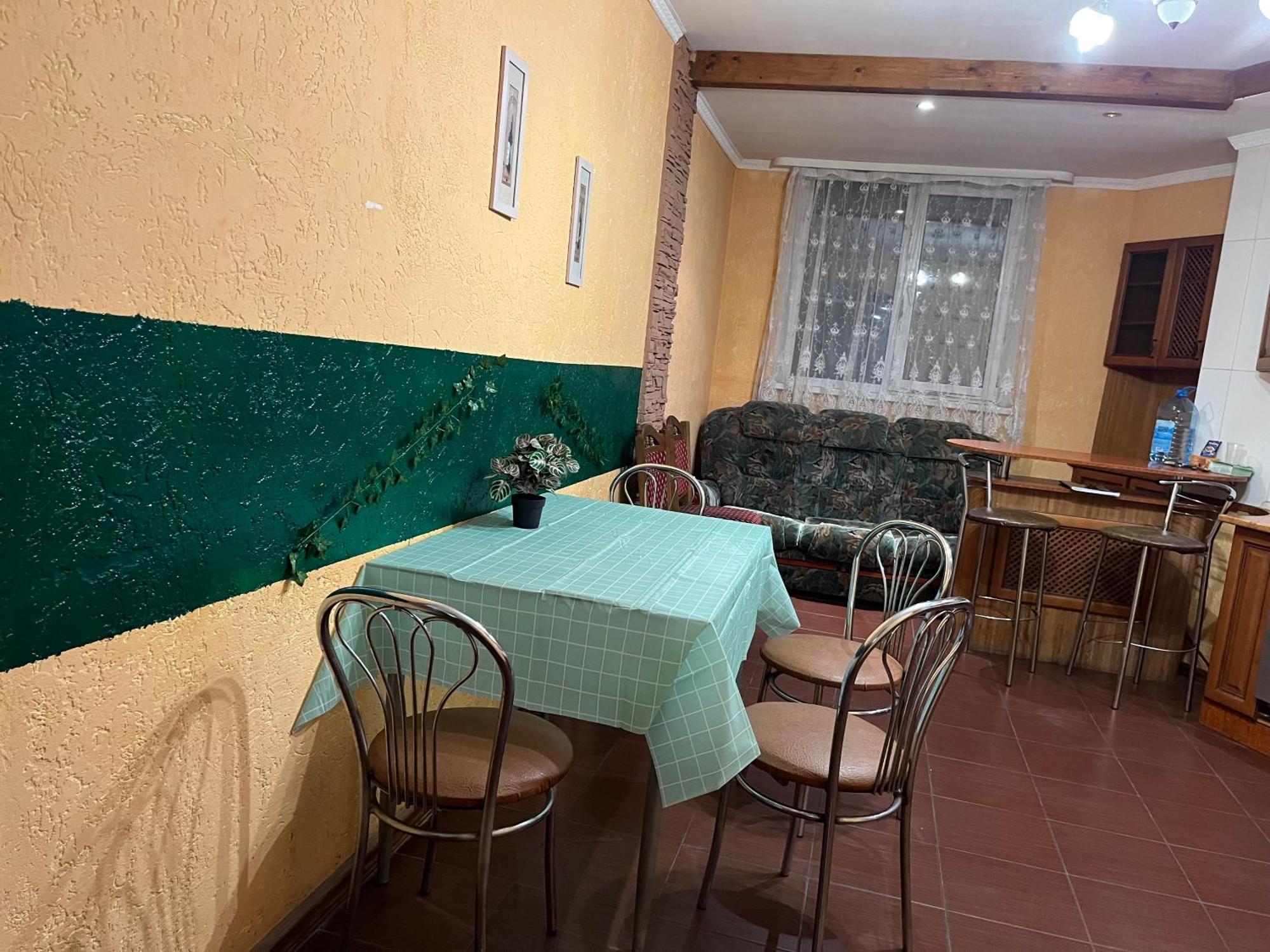 ArArAt-MAIDAN Hostel KIEV Exterior foto